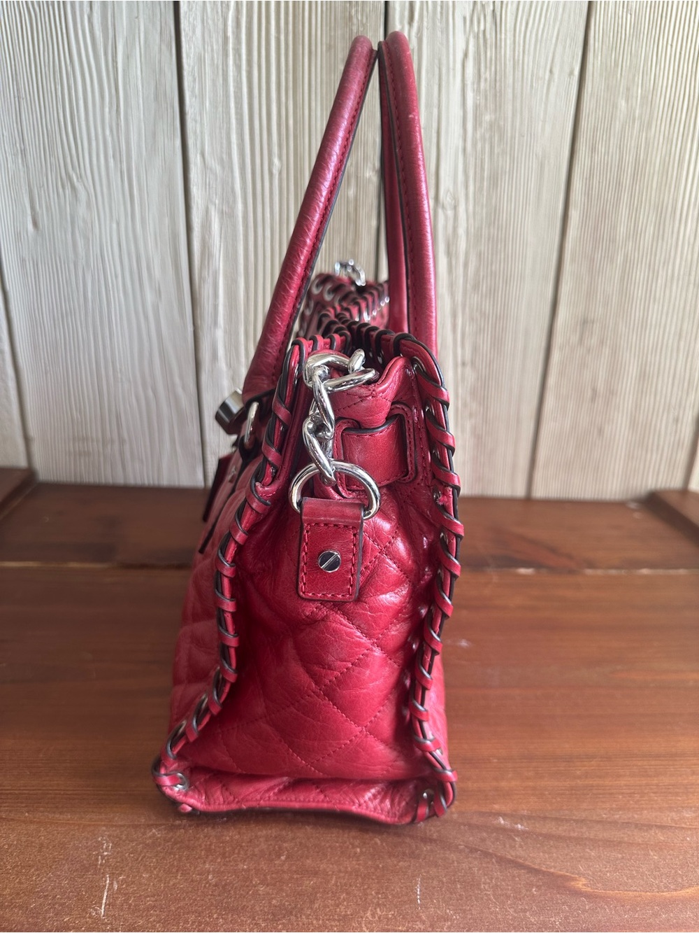 Michael Kors Crimson Quilted Hippie Grommet Satchel Bag w/ Lock & Key - Picture 13 of 15